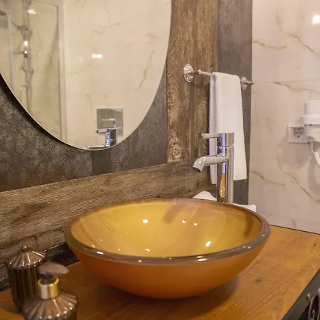 Bellapais 58 Luxury Hotel